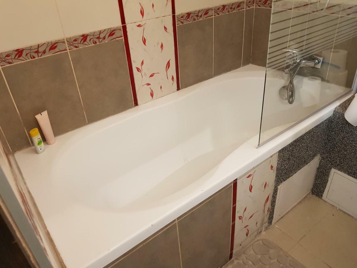 Apartamenty Rest Studio Self Check-In 24H Битом Екстериор снимка