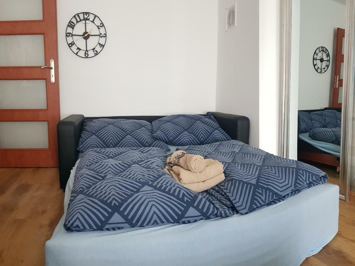 Apartamenty Rest Studio Self Check-In 24H Битом Екстериор снимка