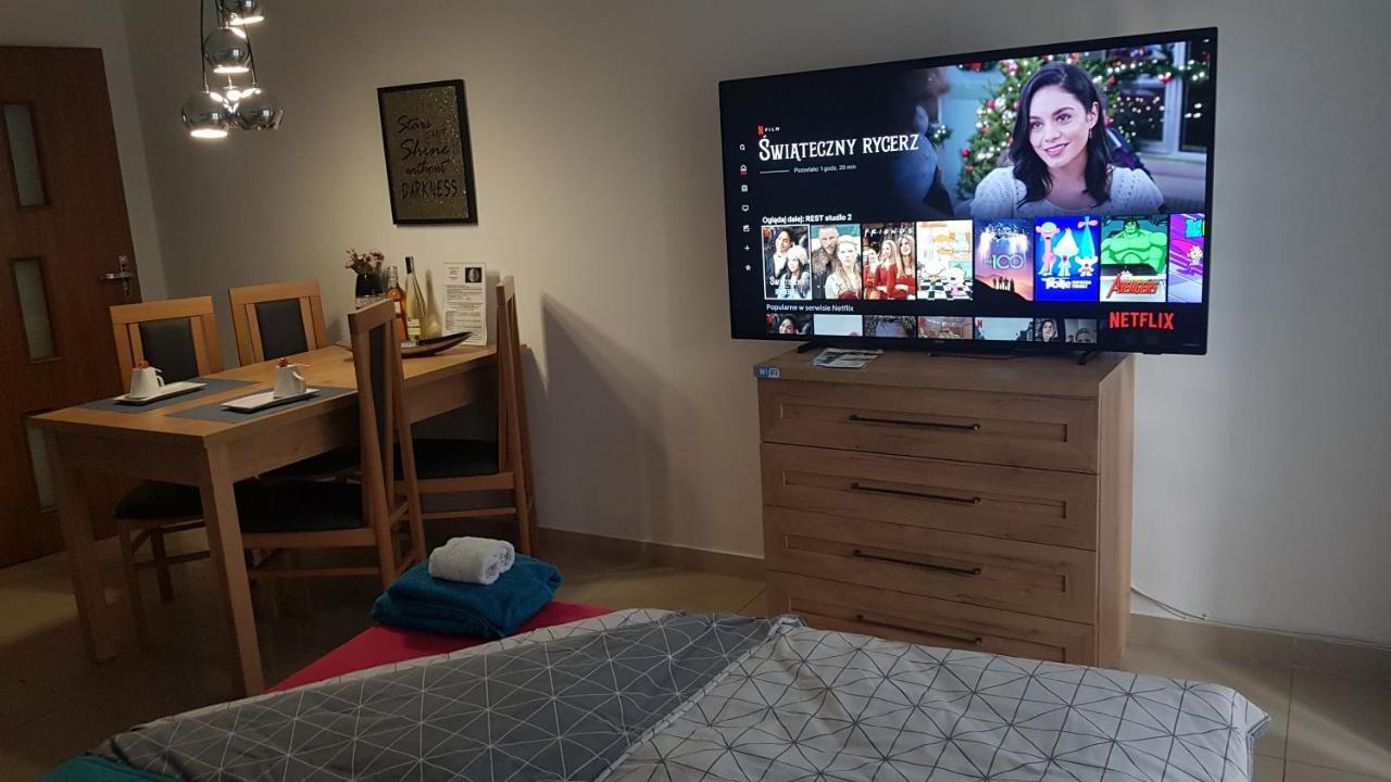 Apartamenty Rest Studio Self Check-In 24H Битом Екстериор снимка