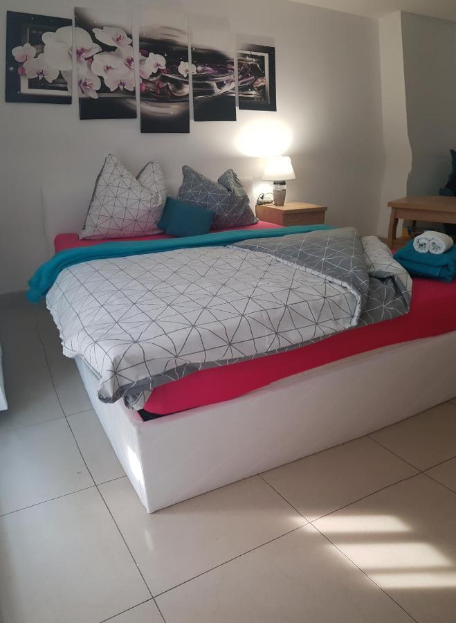 Apartamenty Rest Studio Self Check-In 24H Битом Екстериор снимка